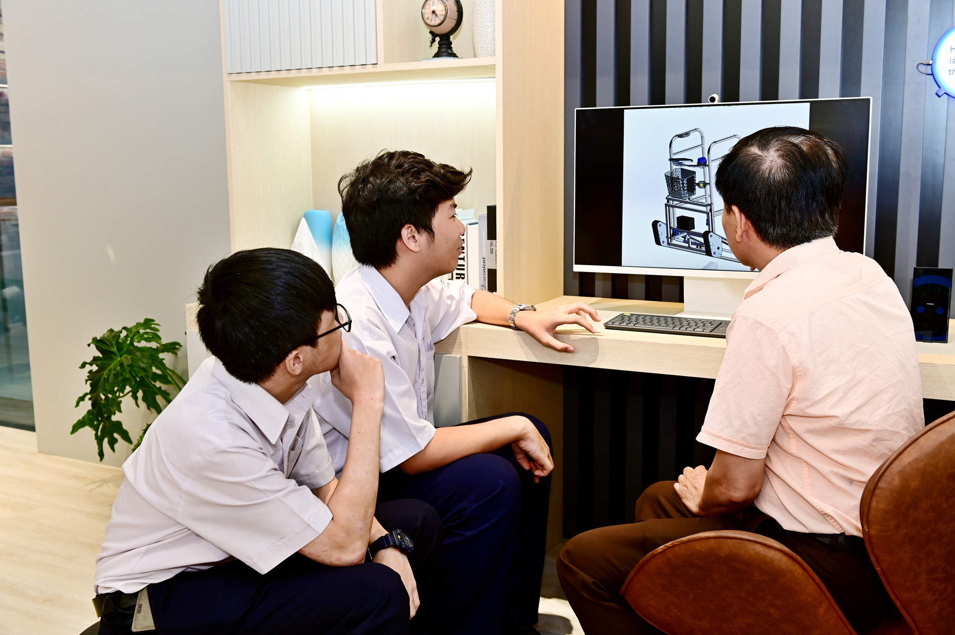 Cuộc thi "Solve for Tomorrow 2023" gây ấn tượng với những thay đổi bất ngờ