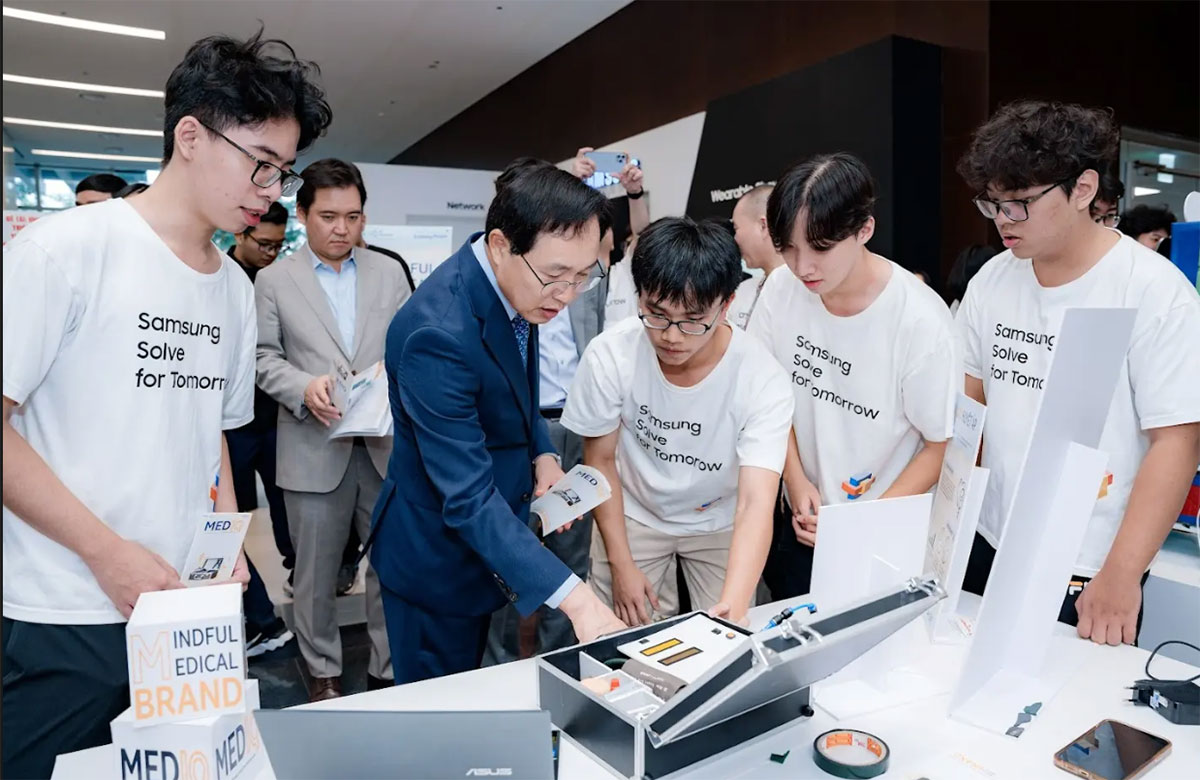 Solve for Tomorrow - ứng dụng thực tế từ sáng kiến công nghệ của học sinh